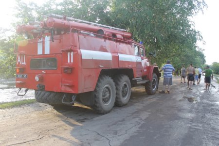 Ливень подтопил два десятка домов в Арцизском районе (фото)