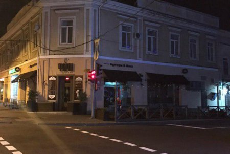 Новую дорожную разметку нанесли в районе Оперного театра (фото)