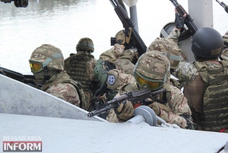 Украинский морской спецназ прошел в Одесской области подготовку по американской стандартам