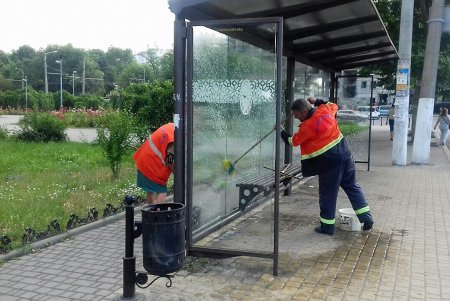 Улицы Одессы ежедневно моют и убирают (фото)