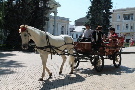 Дух гоголевских времен: в солнечную Одессу приехала знаменитая Сорочинская ярмарка (фото)