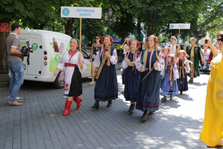 Знаменитая Сорочинская ярмарка - в Одессе (фоторепортаж) Знаменитая Сорочинская ярмарка - в Одессе (фоторепортаж)
