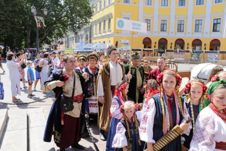 Знаменитая Сорочинская ярмарка - в Одессе (фоторепортаж) Знаменитая Сорочинская ярмарка - в Одессе (фоторепортаж)