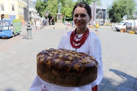 Знаменитая Сорочинская ярмарка - в Одессе (фоторепортаж) Знаменитая Сорочинская ярмарка - в Одессе (фоторепортаж)