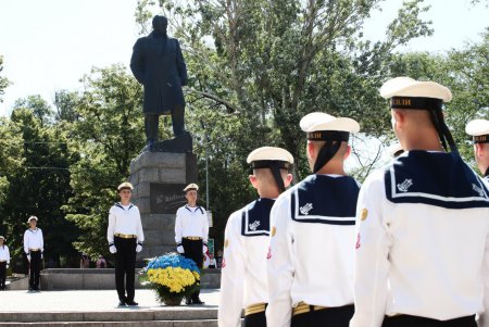 Одесса отмечает День Конституции (фото)