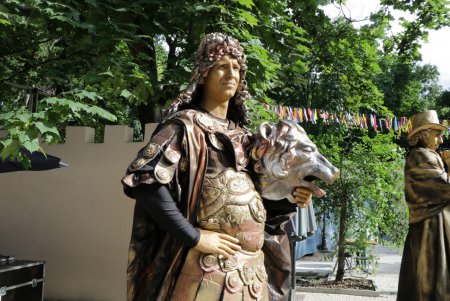 Международный фестиваль живых скульптур в Летнем театре (фоторепортаж)