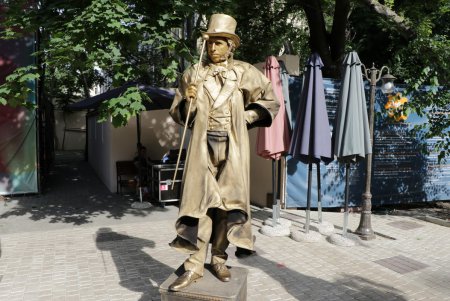 Международный фестиваль живых скульптур в Летнем театре (фоторепортаж)