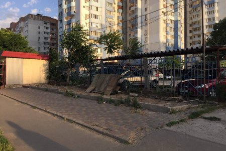Улицы города освобождают от незаконных киосков (фото)