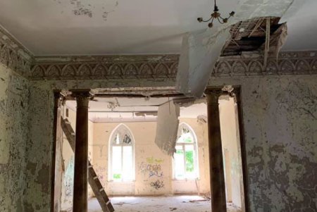 «Корпорации монстров» подарили старинный особняк на Французском бульваре (фото, видео)