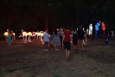 Фестиваль гигантских китайских фонарей посетили около двух тысяч маленьких одесситов (фото)