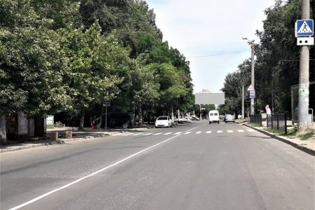 На Таирова освежили дорожную разметку (фото)