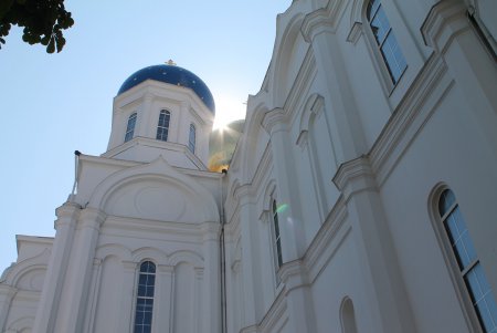 Помолиться главной святыне юга Украины в Одессу съехались тысячи прихожан (фото)