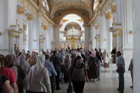 Тысячи православных провели крестный ход в Одессе (фоторепортаж)