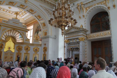 Тысячи православных провели крестный ход в Одессе (фоторепортаж)