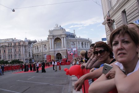 Красная дорожка ОМКФ - 2019 (фоторепортаж)