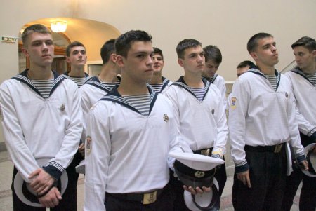 В Литературном музее представили картины известного одесского художника (фоторепортаж)