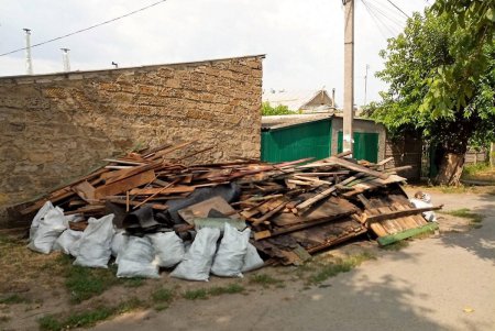 На нарушителей благоустройства Одессы составляют протоколы (фото)
