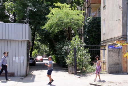 Двор с одиннадцатью выходами (фоторепортаж)
