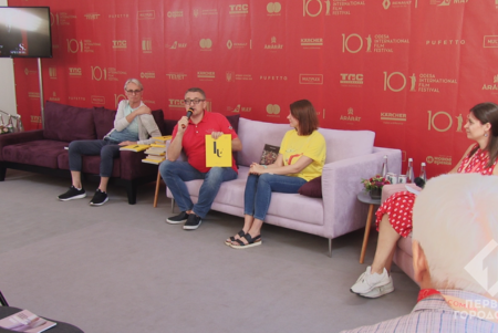 На ОМКФ презентовали книгу об известнейших украинцах в мировом кинематографе, спорте и музыке