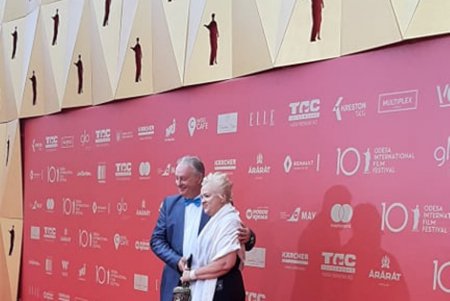 В Одессе проходит церемония закрытия 10-го ОМКФ (фото)