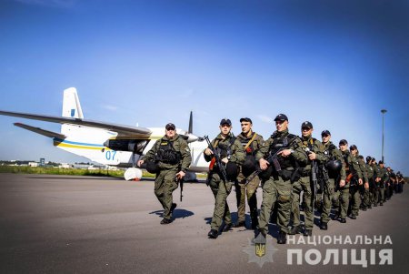 В день выборов полиция контролирует соблюдение правопорядка даже в воздухе (фото, видео)