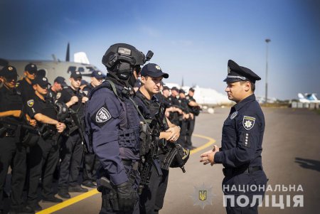 В день выборов полиция контролирует соблюдение правопорядка даже в воздухе (фото, видео)