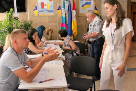 Как голосовали одесситы на выборах в Верховную Раду (фоторепортаж)