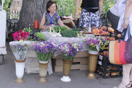 Стихийная торговля в Одессе (фоторепортаж)