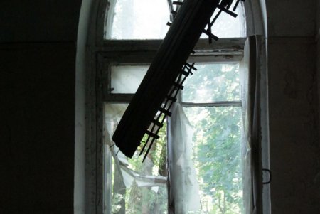 «Замок Монстров»: волонтеры привели в порядок территорию дачи Анатры (фоторепортаж)