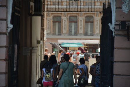 Меркурий и Фортуна: одесский «Пассаж» в деталях (фоторепортаж)