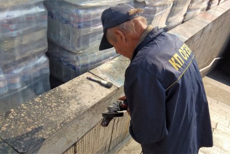 Отремонтированы поручни в подземном переходе в районе вокзала (фото)