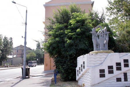 Колоритные дворики: прогулка по спуску Маринеско (фоторепортаж)
