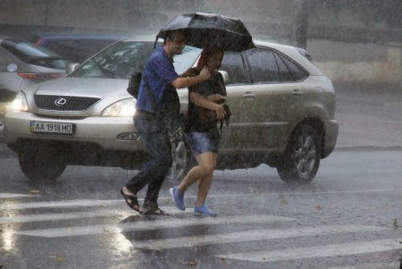 Августовский ливень в Одессе (фоторепортаж)