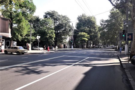 Обновлена разметка на двух одесских улицах с интенсивным движением (фото)