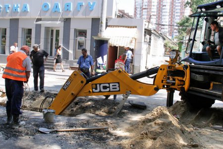 Канатная перекрыта: аварийные работы на коллекторе (фоторепортаж)