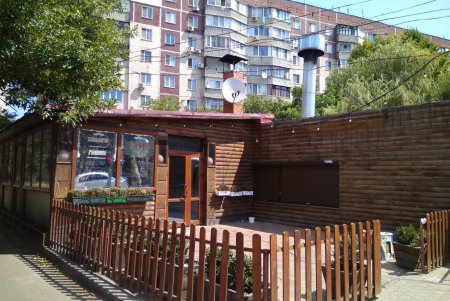 Улицы города освобождают от рекламных вывесок (фото)