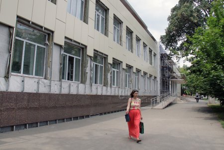Крупнейшая школа на Большом Фонтане преобразится к началу учебного года (фоторепортаж)