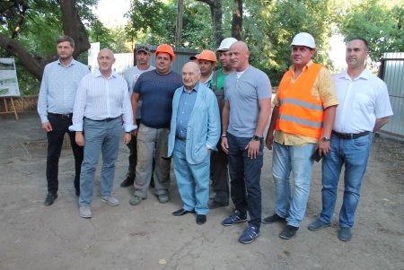 Михаил Жванецкий лично оценил масштаб реконструкции на одноименном бульваре (фото)