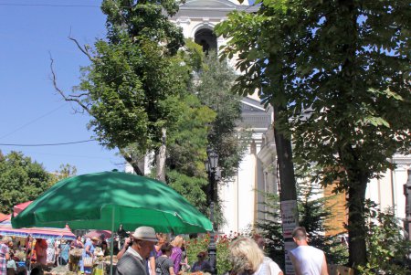 Православные одесситы празднуют Медовый Спас (фоторепортаж)