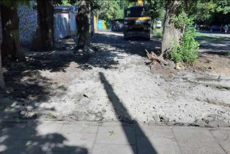 Тротуары в Киевском районе станут безопаснее для детей (фото)