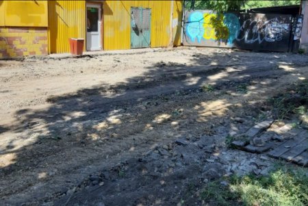 Тротуары в Киевском районе станут безопаснее для детей (фото)