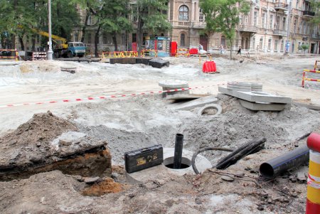 Реконструкция улицы Софиевской продолжается (фоторепортаж)