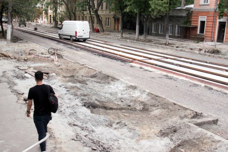 Реконструкция улицы Софиевской продолжается (фоторепортаж)