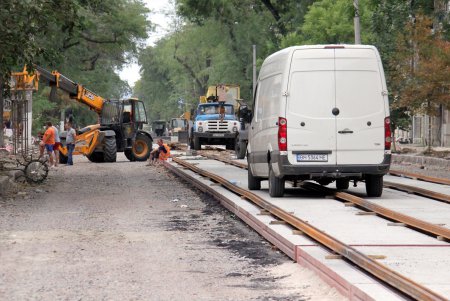 Реконструкция улицы Софиевской продолжается (фоторепортаж)