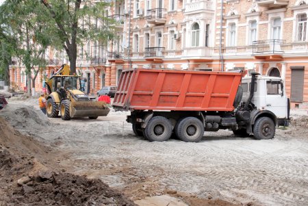 Реконструкция улицы Софиевской продолжается (фоторепортаж)