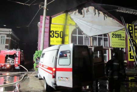 Ночью в Одессе горела гостиница: восемь человек погибло (фото, видео)