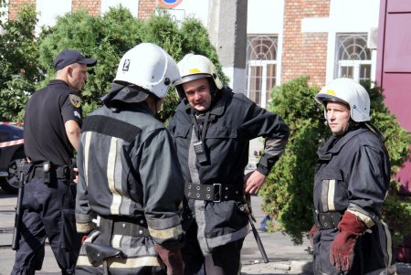 Смертельный пожар в гостинице «Токио-Стар»: утро после трагедии (фоторепортаж)