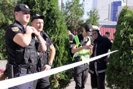 Смертельный пожар в гостинице «Токио-Стар»: утро после трагедии (фоторепортаж)