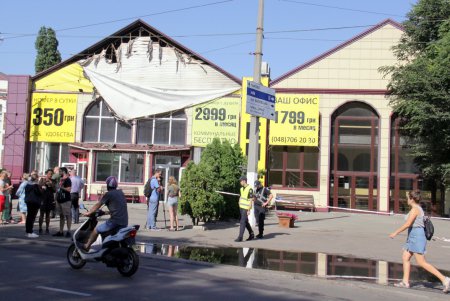 Смертельный пожар в гостинице «Токио-Стар»: утро после трагедии (фоторепортаж)