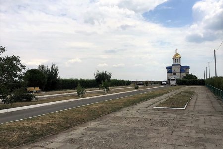 На Западном кладбище обустроили дорогу и реконструировали водопровод (фото)